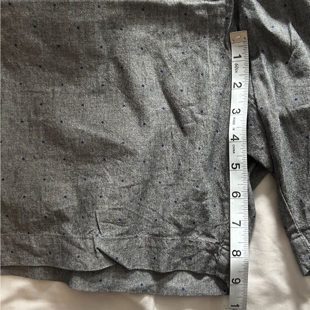 J. Crew men’s chambray shorts w/ blue polka dots. EUC. 9” inseam. Size 38. - Picture 6 of 6